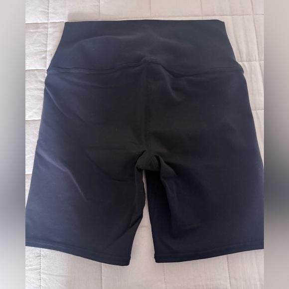 5" Seamless Ribbed Favorite Short - Picture 2 of 2